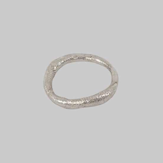 Simplemente un anillo