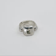 Anillo Sugus Garden con circonita cúbica verde cuadrada