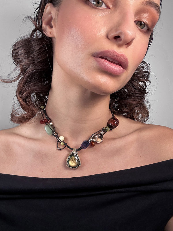 Retrato collar labradorita beads