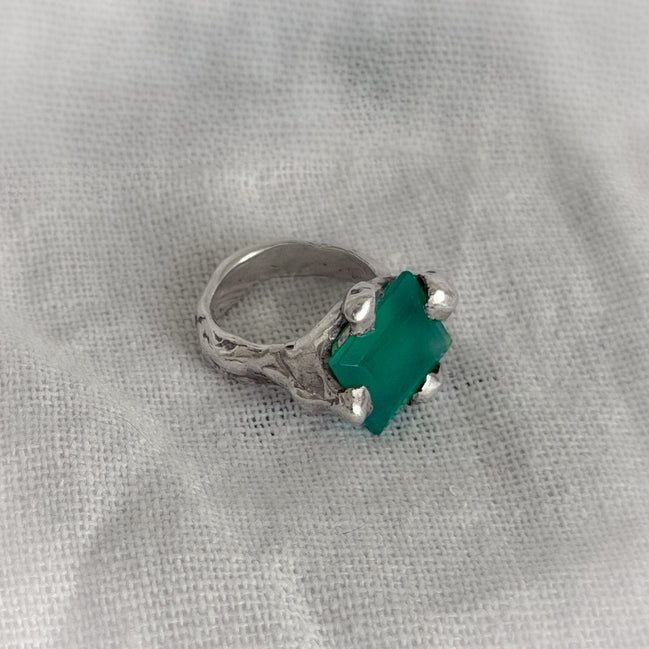 Anillo Ay musgo con ágata verde, edición limitada