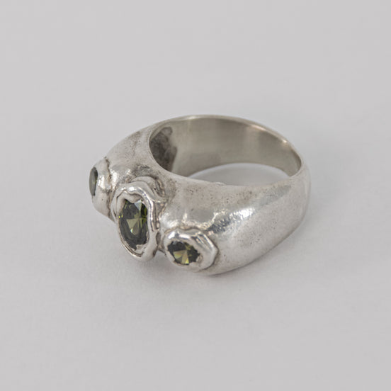 Timida 3 verde peridoto