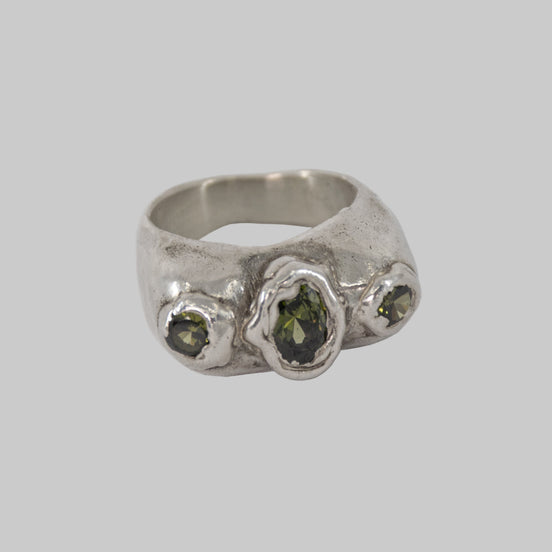 Timida 3 verde peridoto