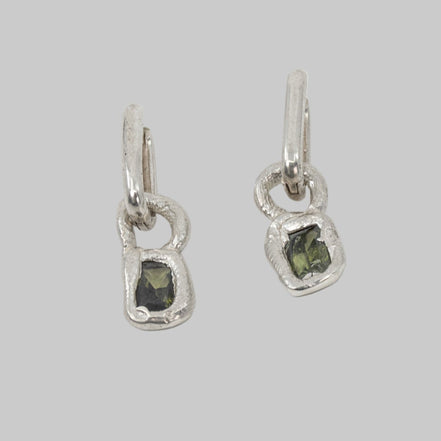 Pendientes peridoto